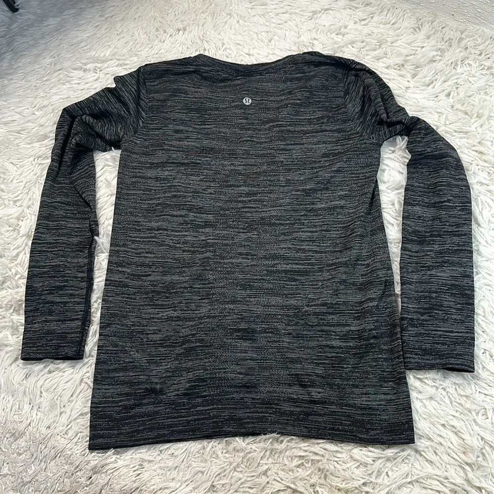 Lululemon Swiftly Relaxed Long Sleeve Black / White / Black